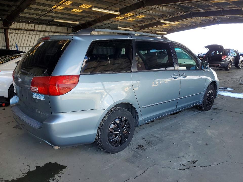 2005 Toyota Sienna ce
