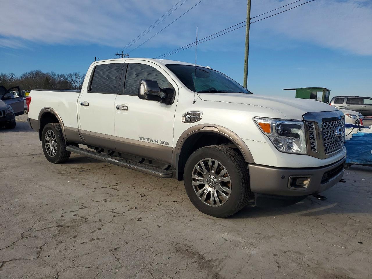 2019 Nissan Titan xd sl