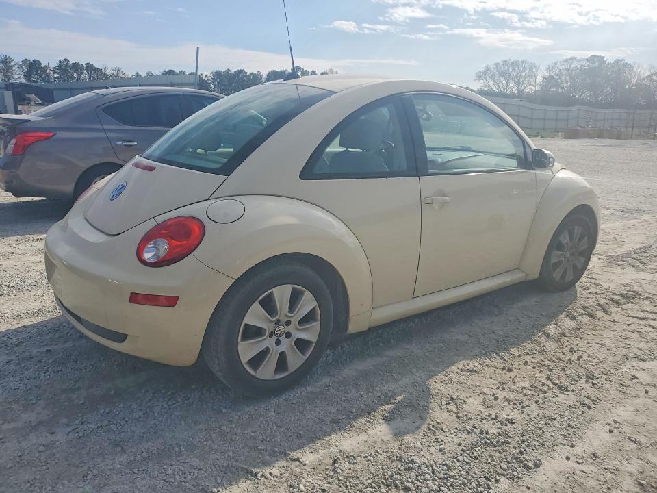 2008 Volkswagen New Beetle s
