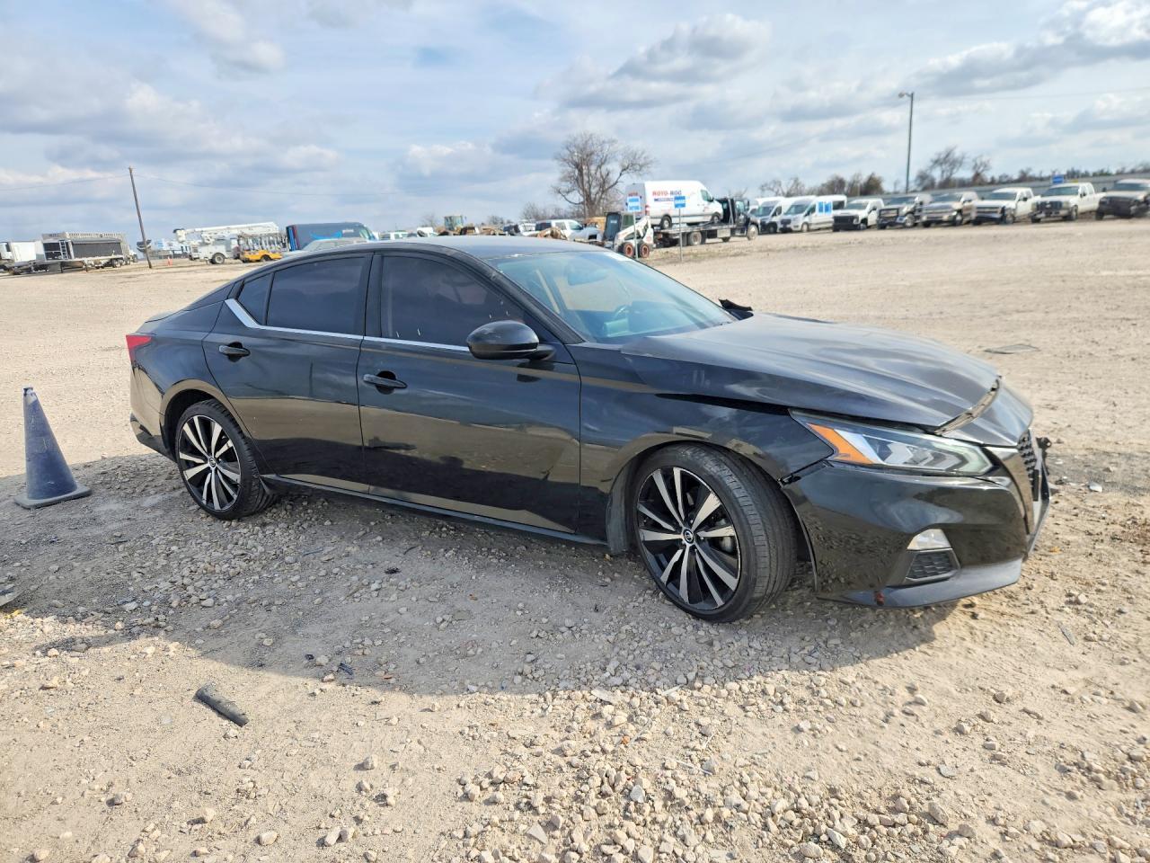 2019 Niss Altima sr