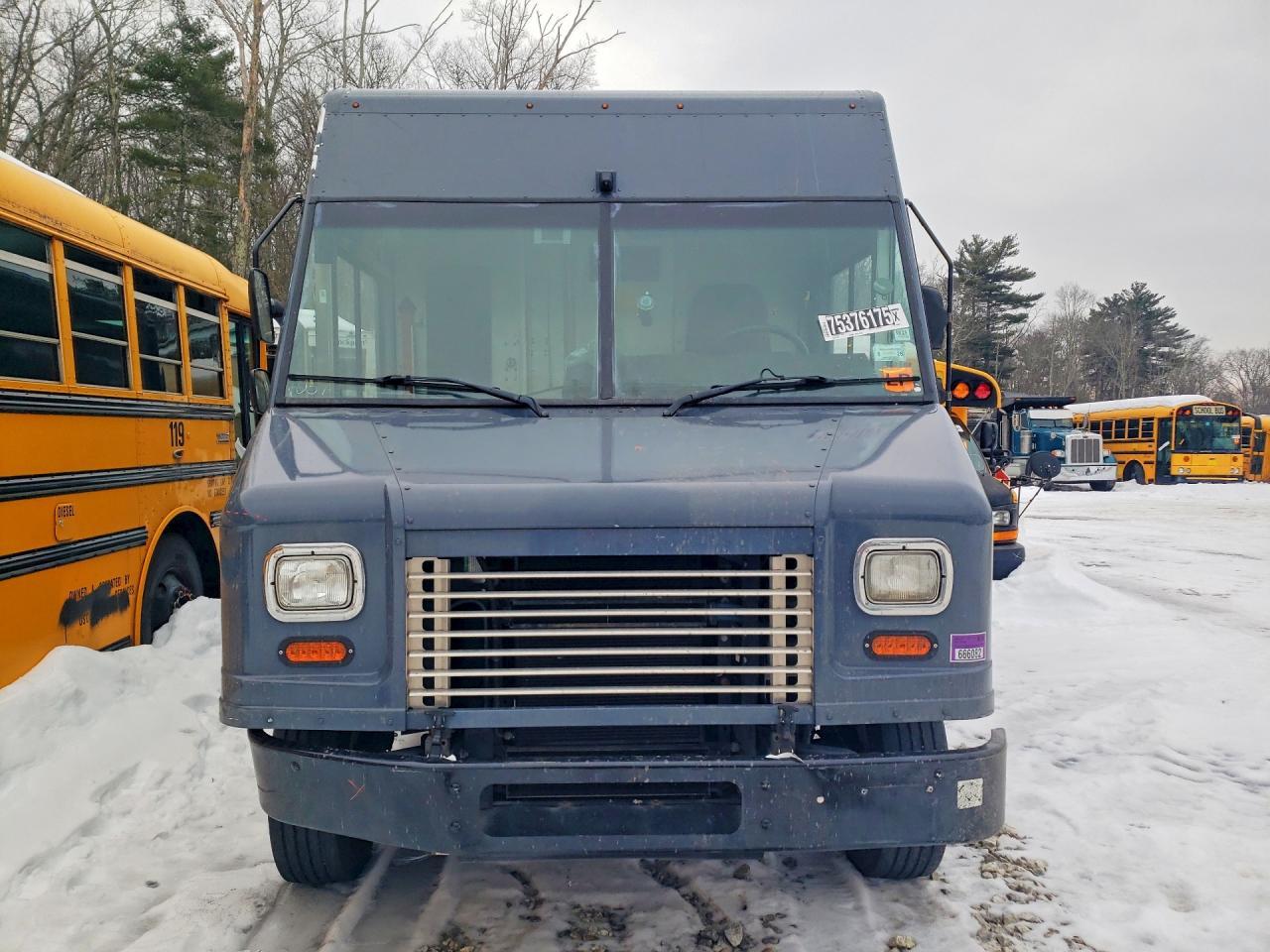 2021 Freightliner Chassis M Line WALK-IN Van