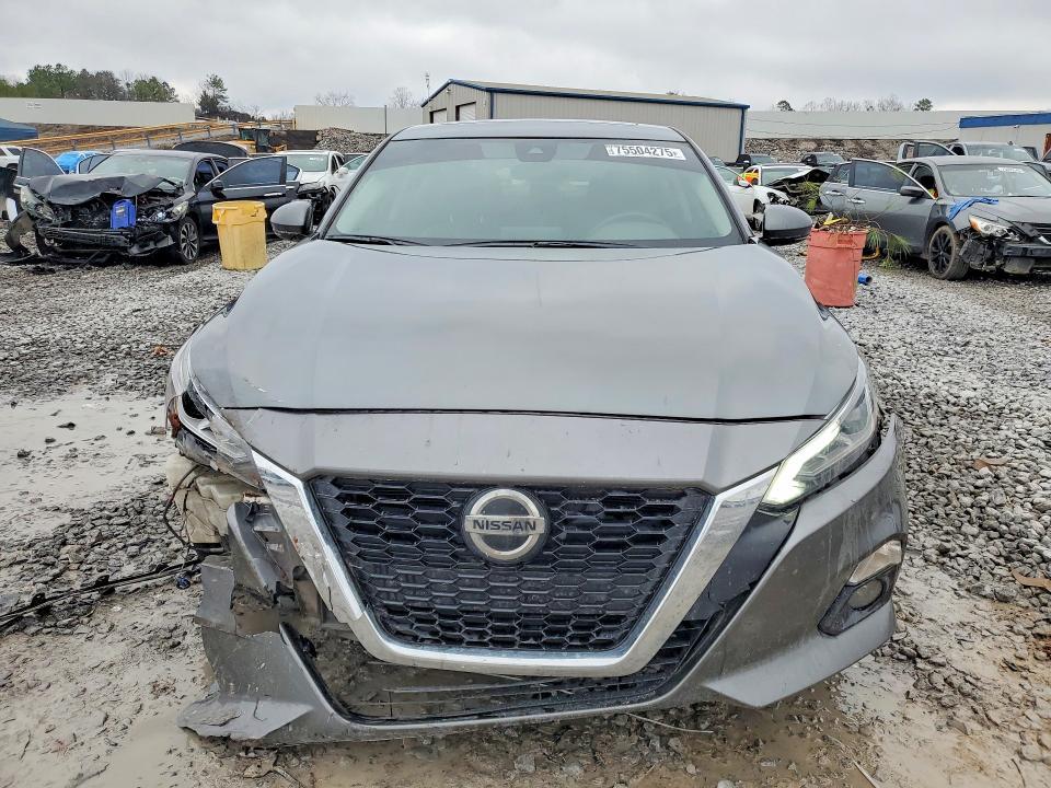 2022 Nissan Altima sl