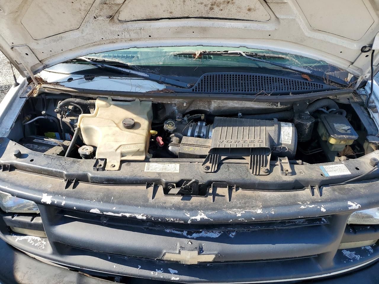 2001 Chevrolet Express BOX Truck