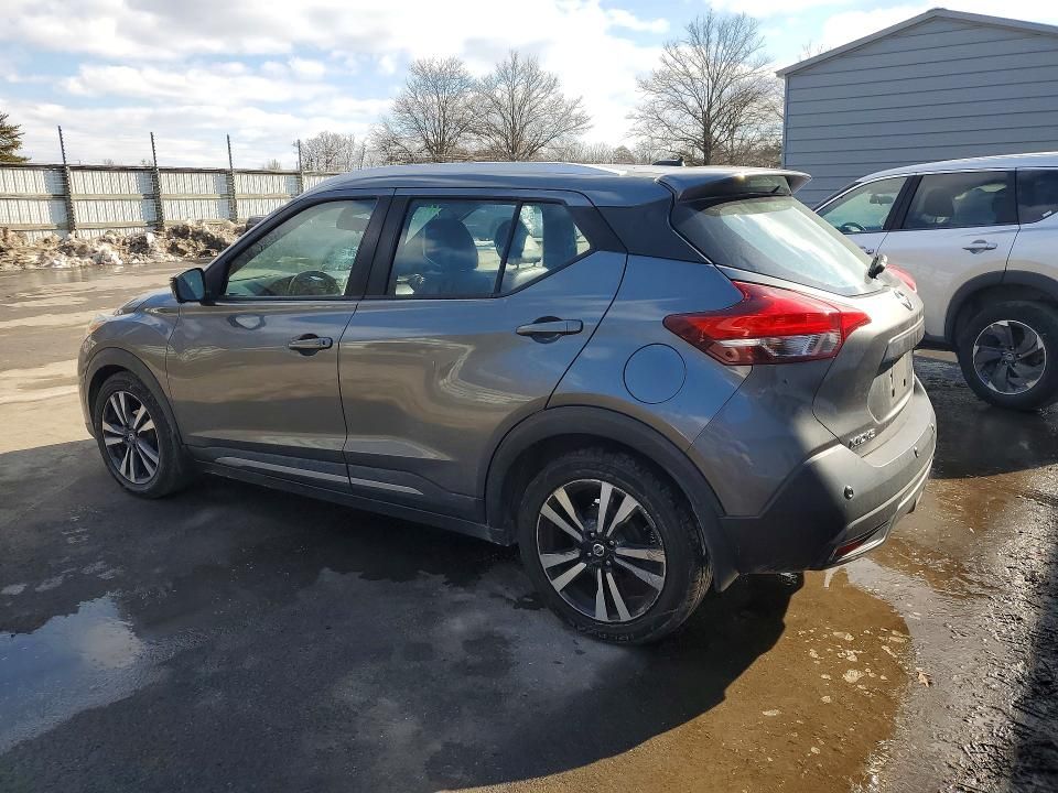 2020 Nissan Kicks sr