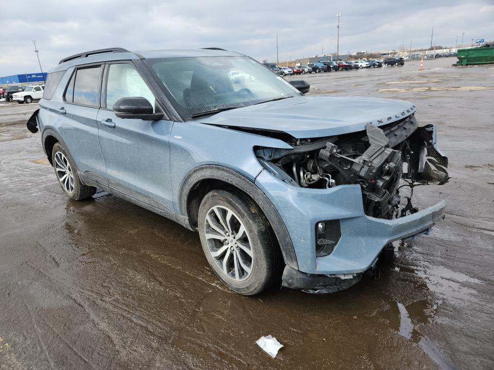 2025 Ford Explorer St-line