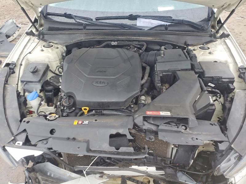 2019 KIA Cadenza Technology