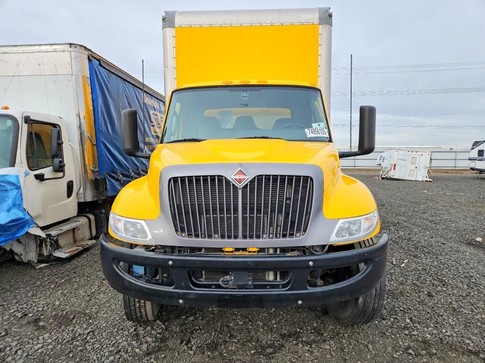 2022 International MV607 BOX Truck