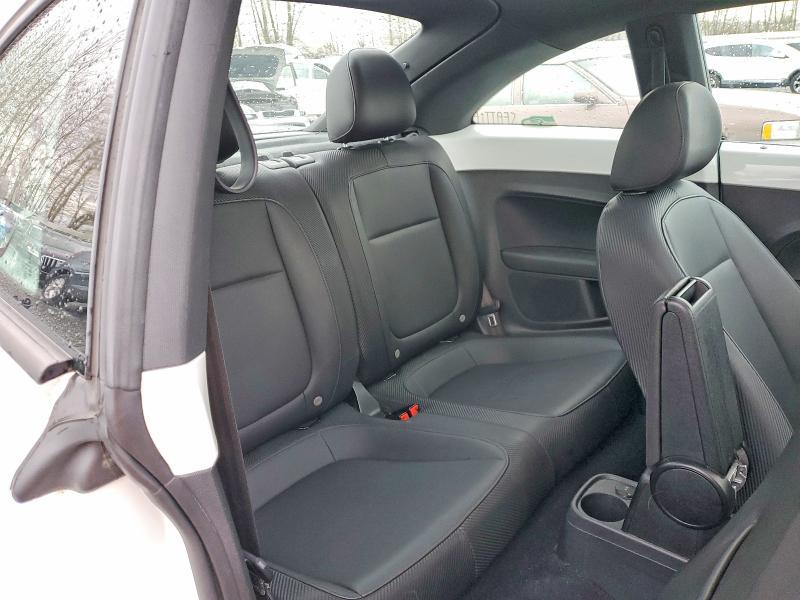 2016 Volkswagen Beetle se