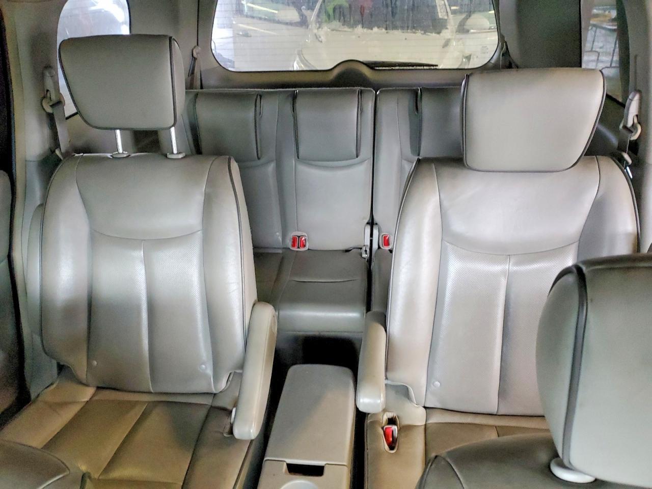 2014 Nissan Quest s