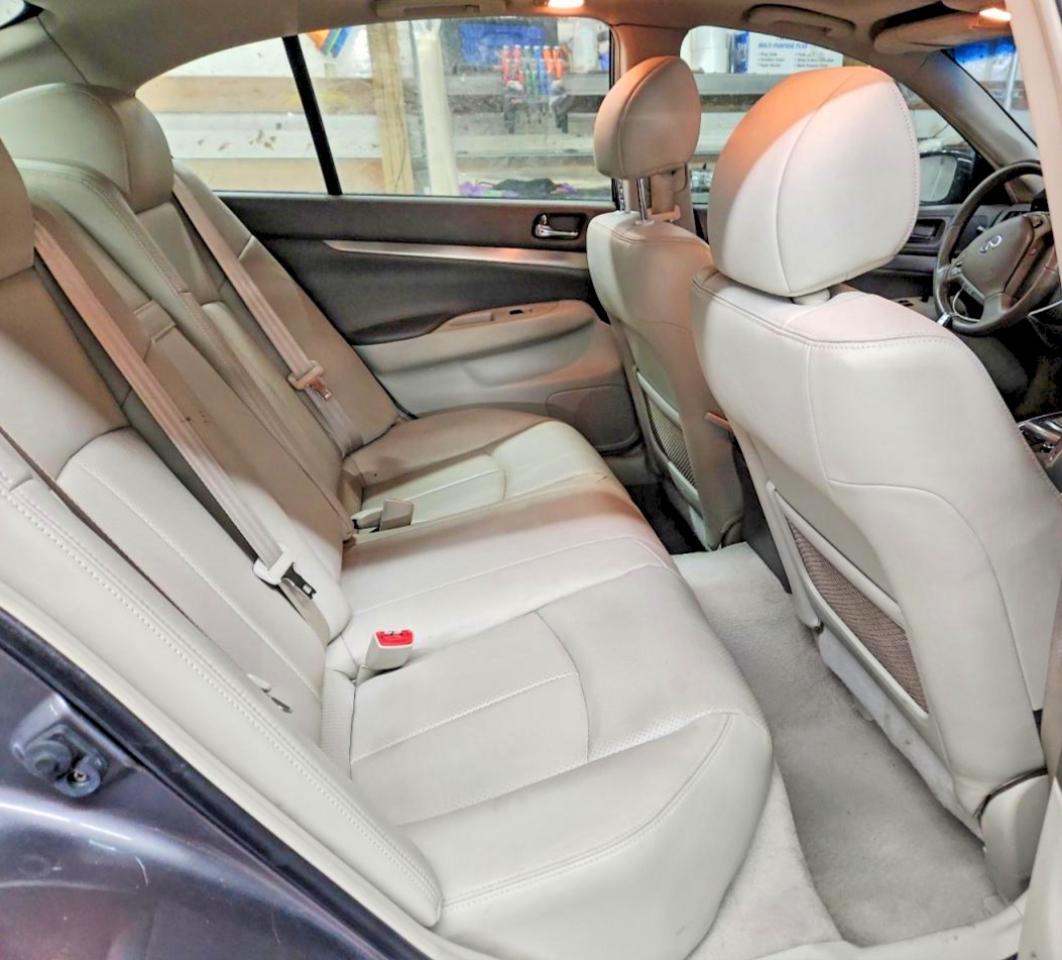 2013 Infiniti G37