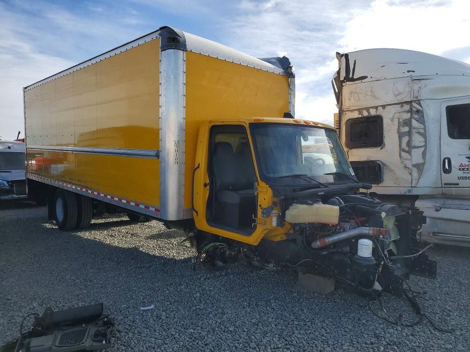 2023 International MV607 BOX Truck