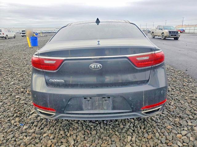 2017 KIA Cadenza Premium