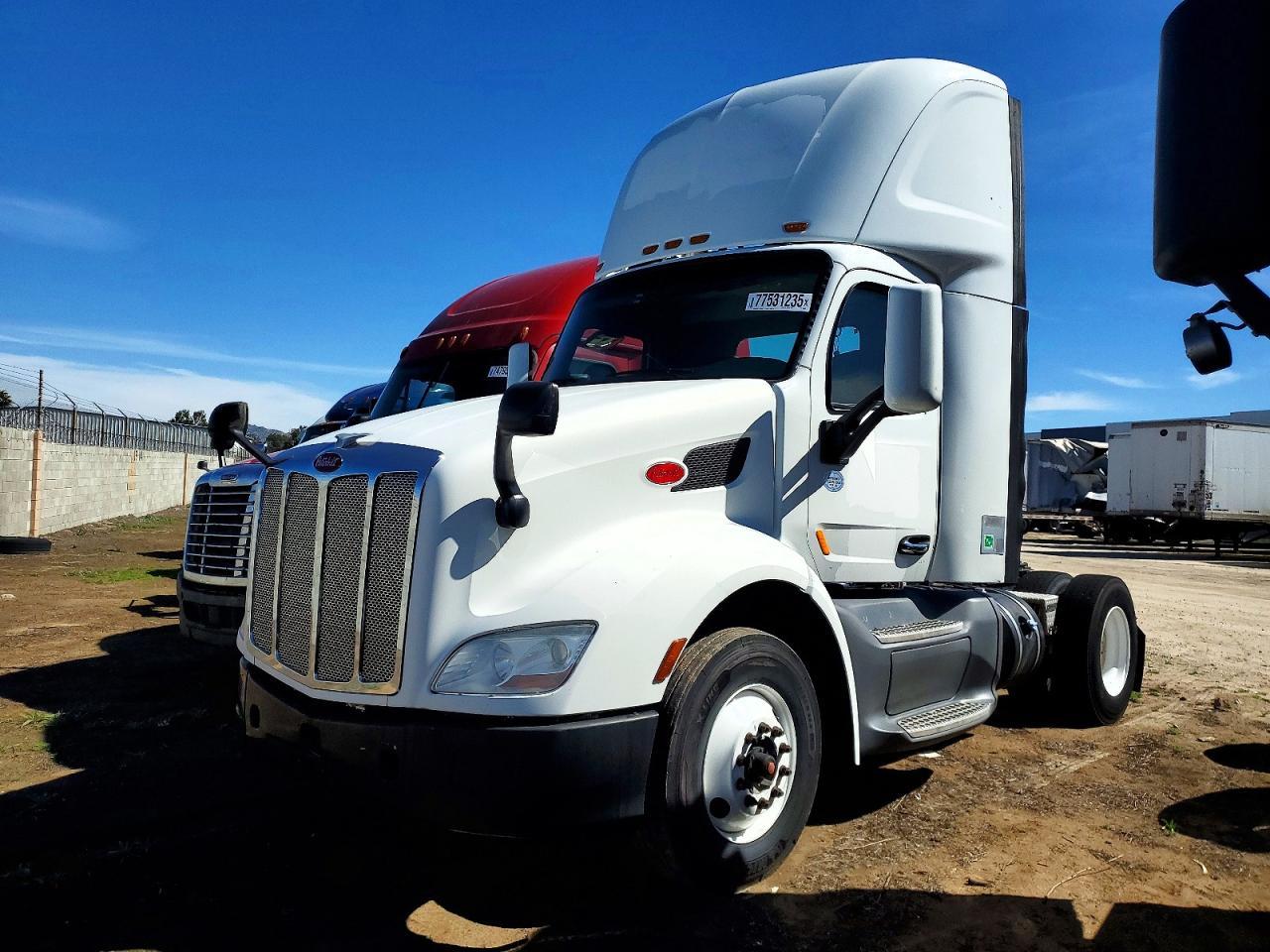 2015 Peterbilt 579