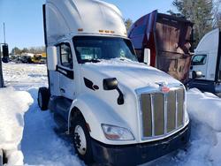 Peterbilt Vehiculos salvage en venta: 2017 Peterbilt 579 Semi Truck