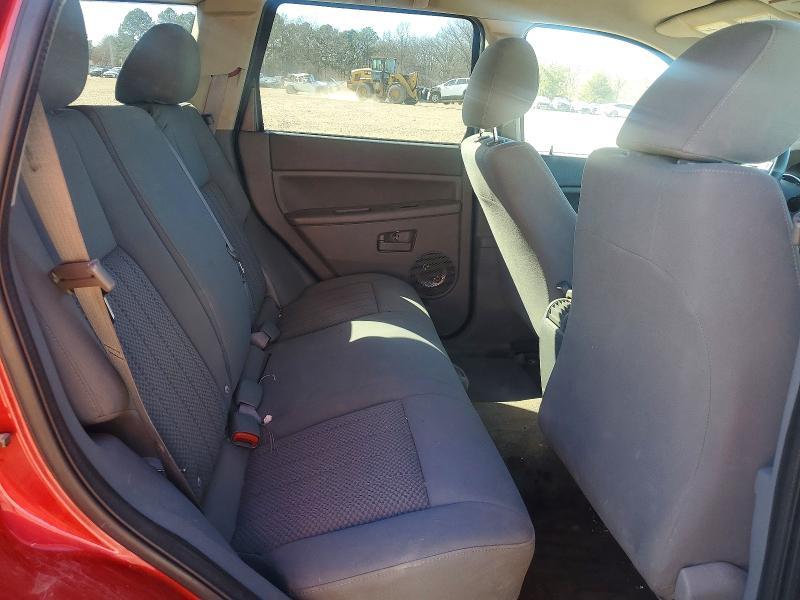 2005 Jeep Grand Cherokee Laredo