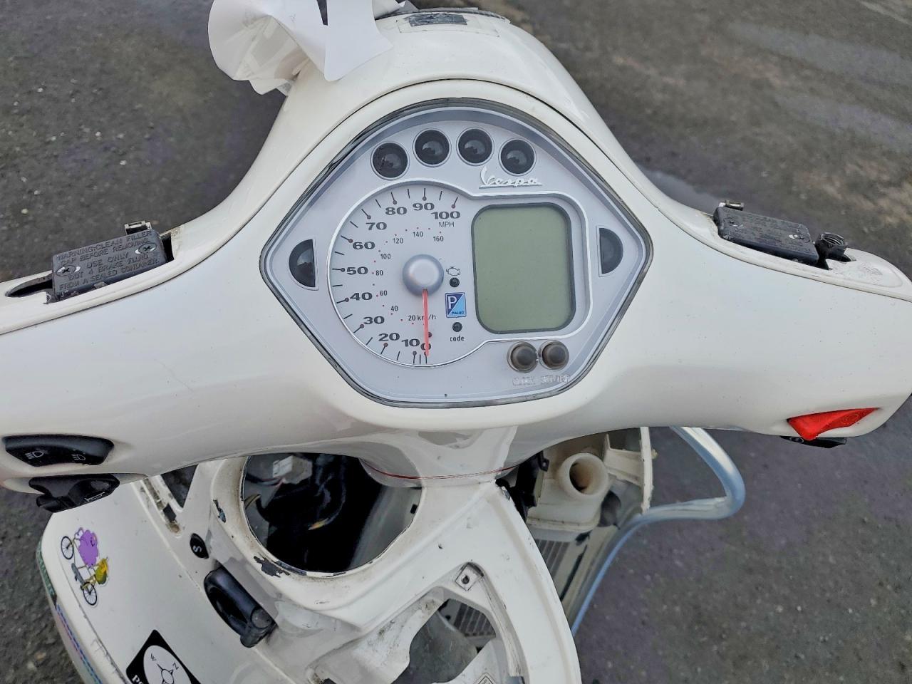 2009 Vespa GTS 250