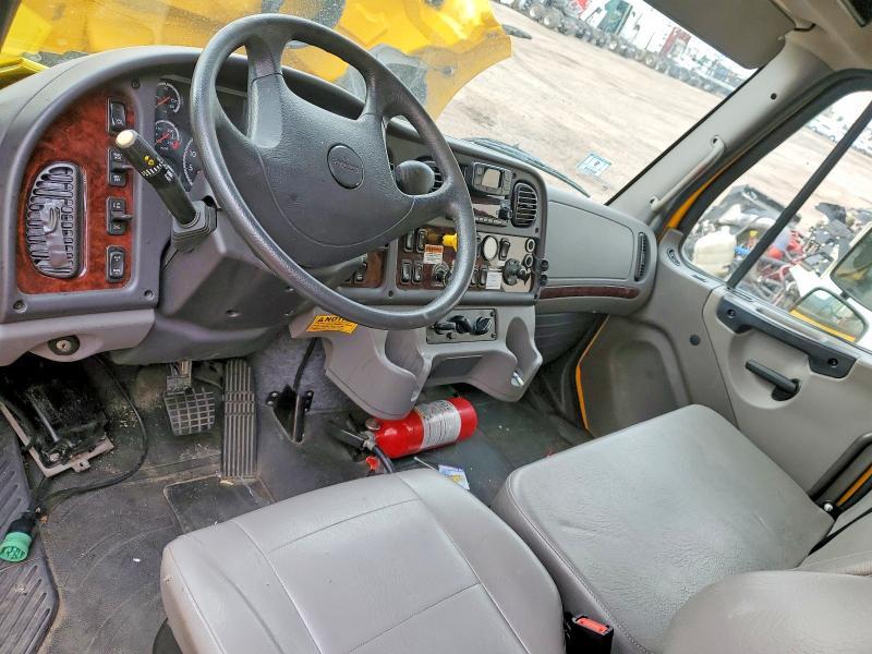 2024 Freigliner 2024 Freightliner Business Class M2 BOX Truck