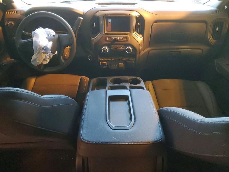 2024 Chevrolet Silverado K1500 Custom