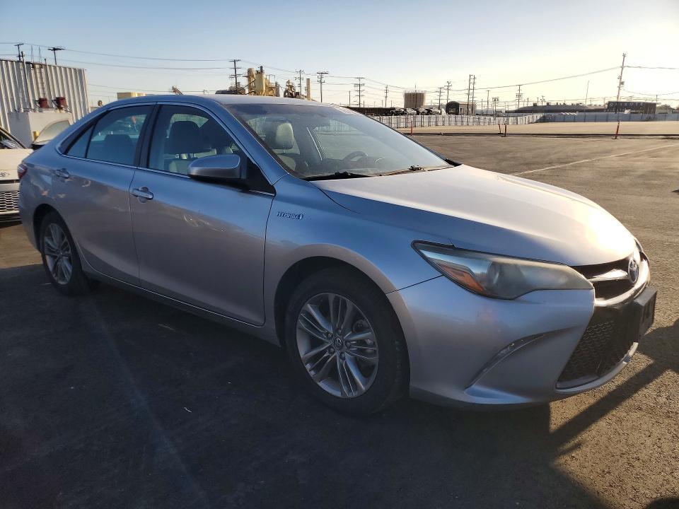 2016 Toyota Camry Hybrid