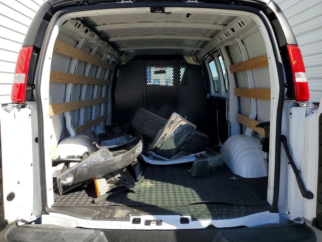 2025 GMC Savana Delivery van