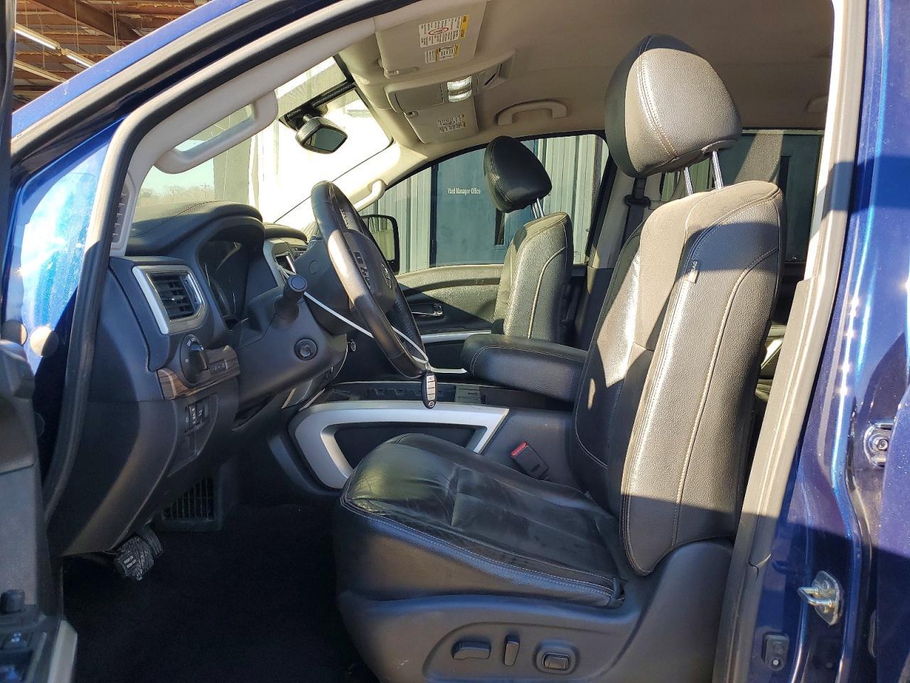2017 Nissan Titan XD SL