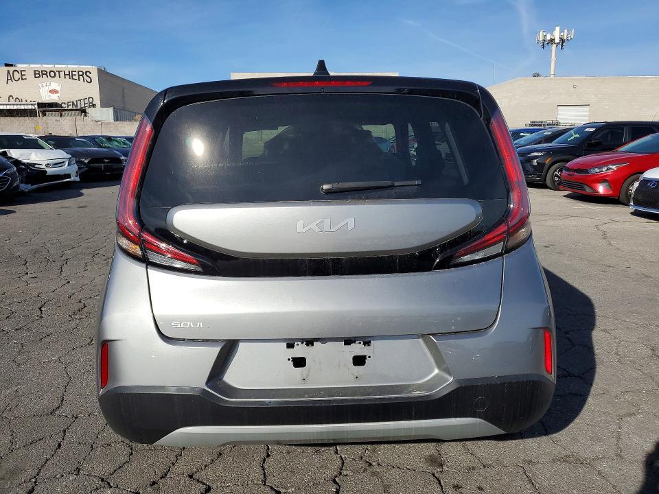 2024 KIA Soul lx