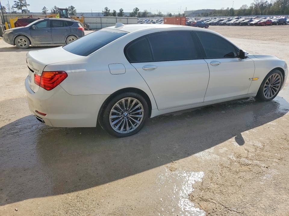 2009 BMW 750 li