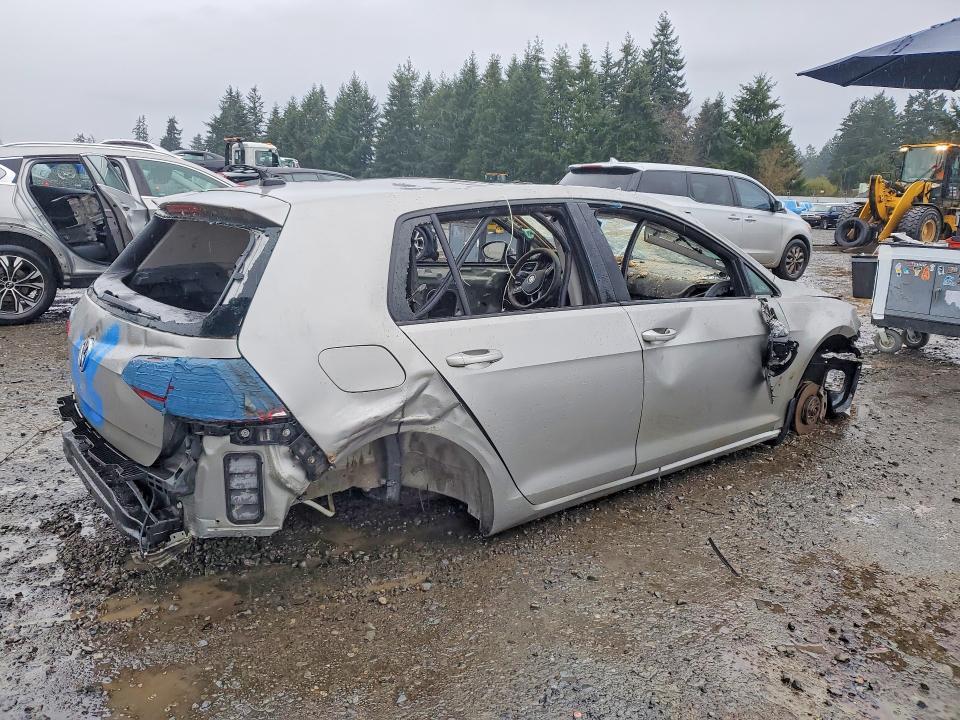 2015 Volkswagen Golf tdi