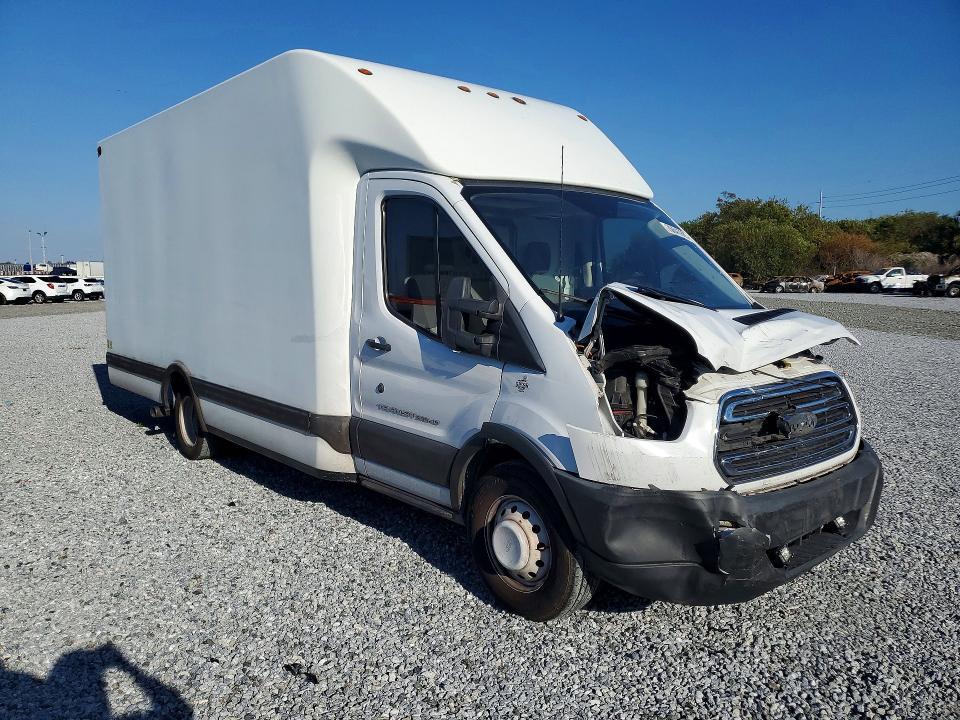 2015 Ford Transit Cutaway T-13