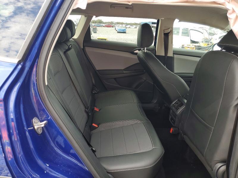2023 Volkswagen Taos se