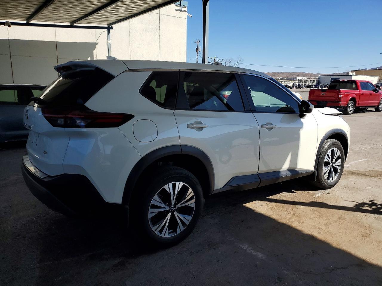 2022 Nissan Rogue sv