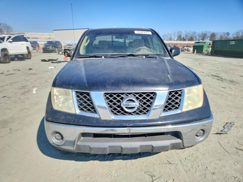 2005 Nissan Frontier King cab le