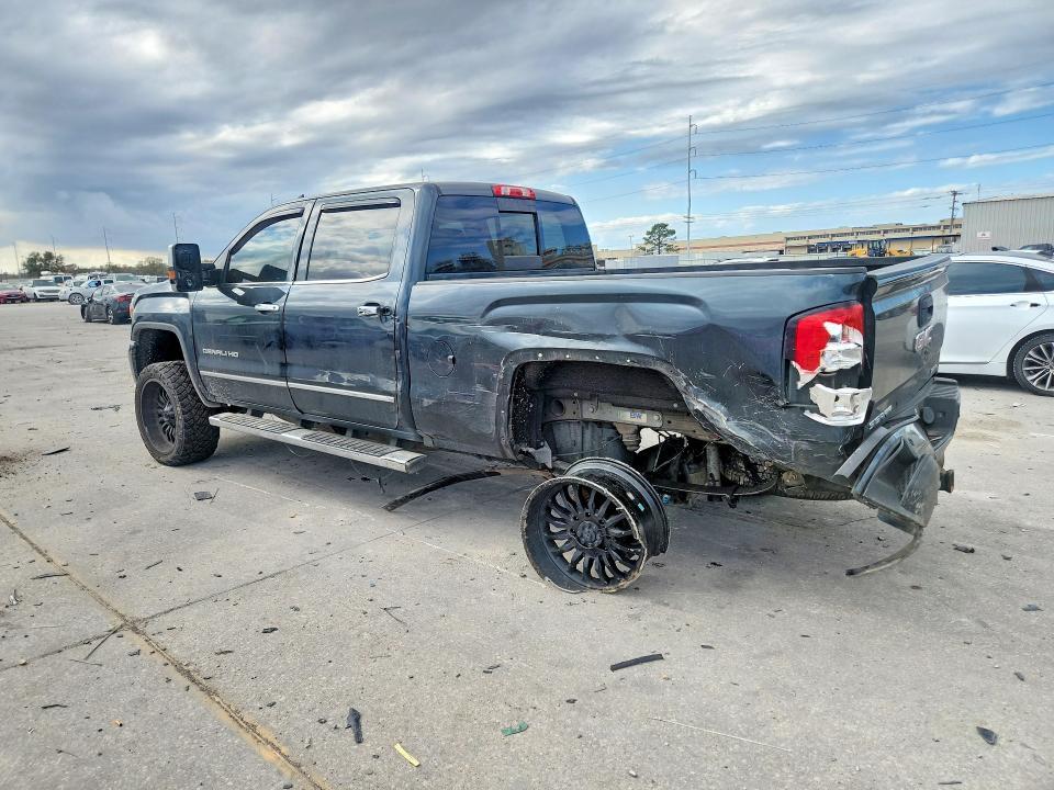 2018 GMC Sierra K2500 Denali