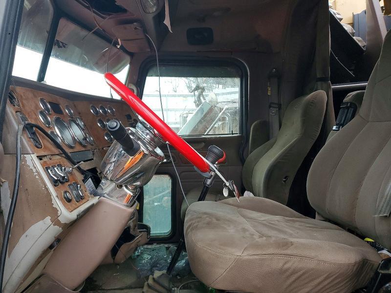 2006 Pntw 379-Semi Truck