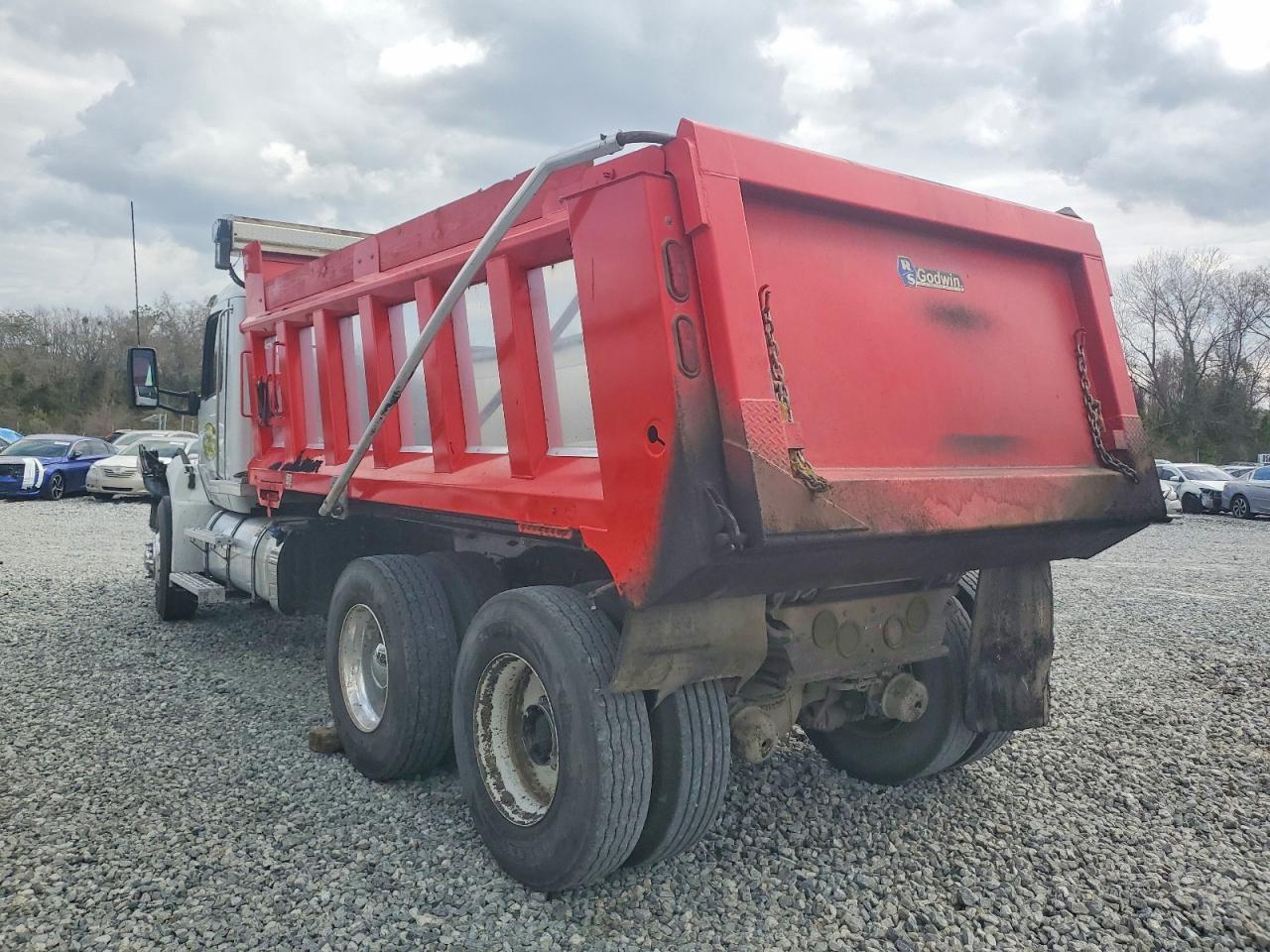 2025 Peterbilt 548 Dump Truck