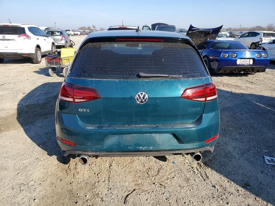 2018 Volkswagen Gti S/se