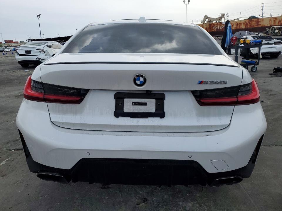 2025 BMW M340i