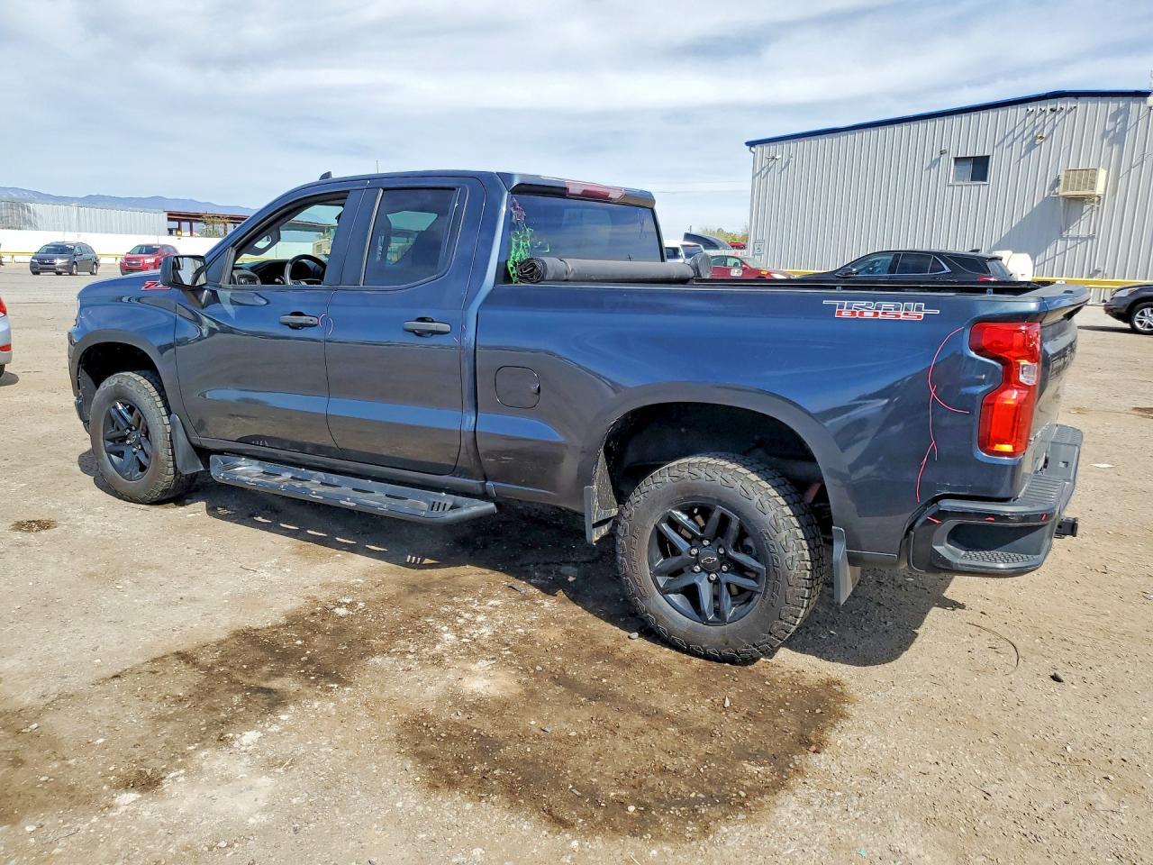 2020 Chevrolet Silverado K1500 Trail Boss Custom