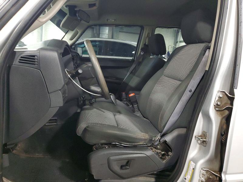 2008 Jeep Commander Sport