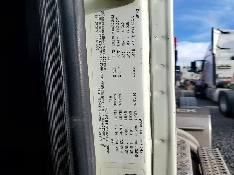 2020 Mack Anthem Semi Truck