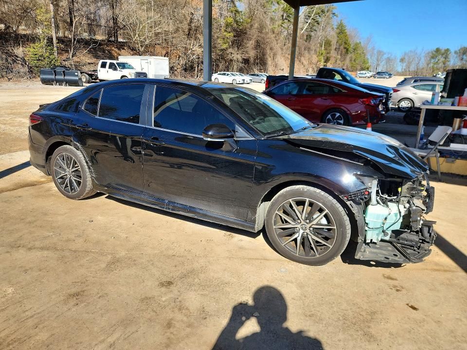 2024 Toyota Camry se Night Shade