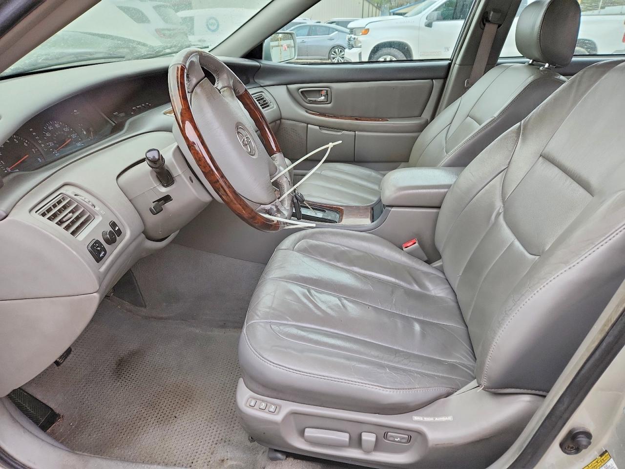 2004 Toyota Avalon xl