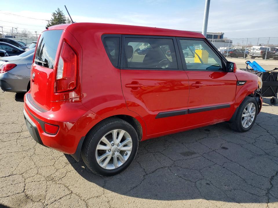 2013 KIA Soul Base