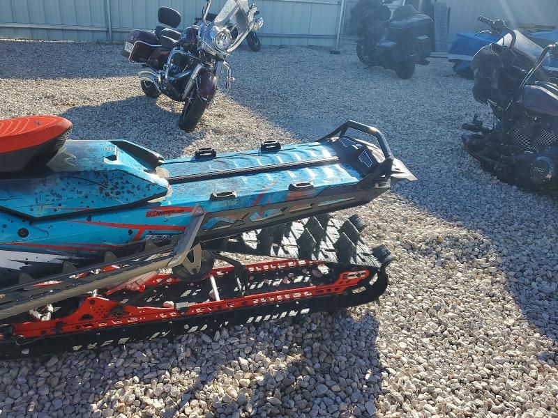 2022 Skidoo Summit 850 X 165