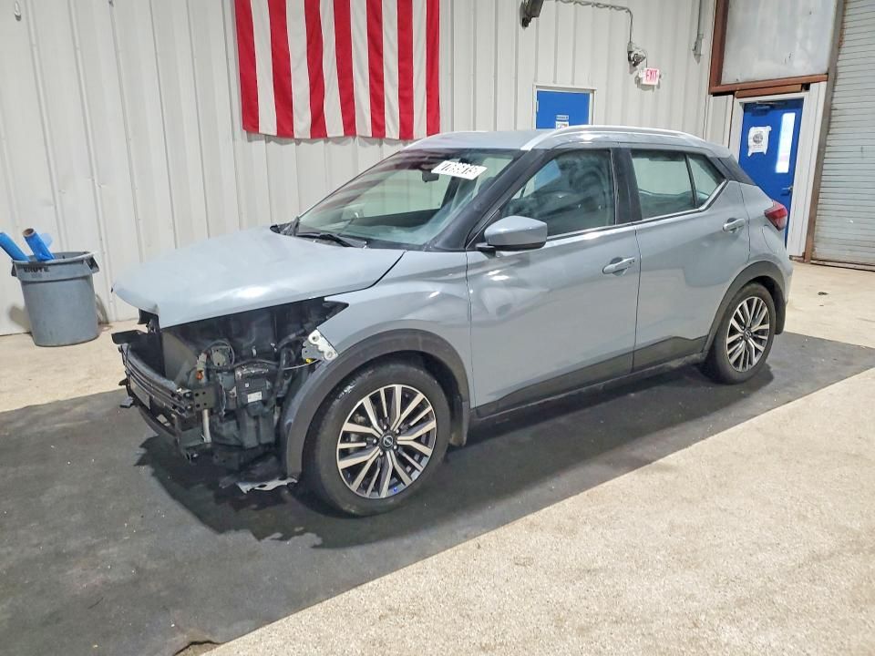 2024 Nissan Kicks sv