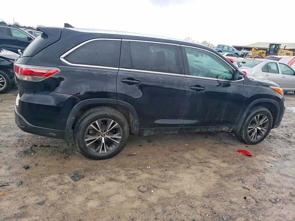 2016 Toyota Highlander xle