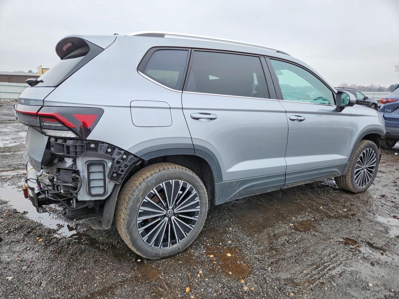 2025 Volkswagen Taos se