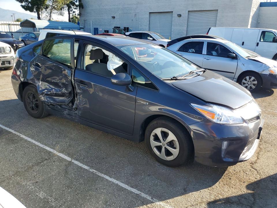 2015 Toyota Prius two