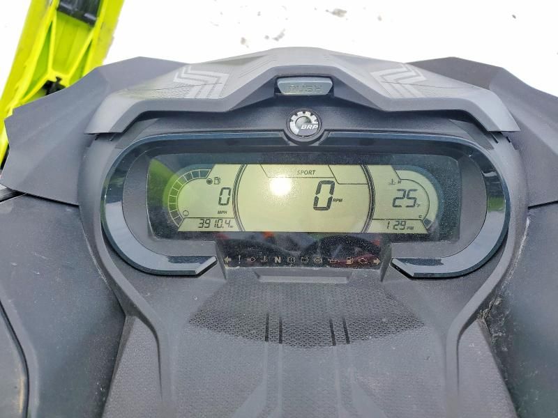 2020 Skidoo Summit X85