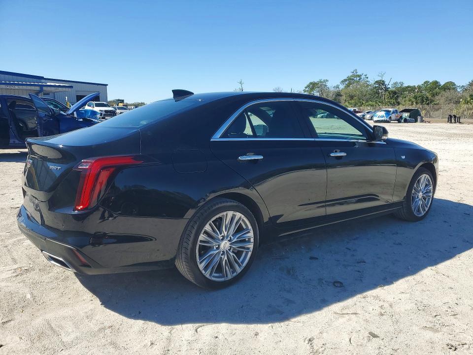 2022 Cadillac CT4 Premium Luxury